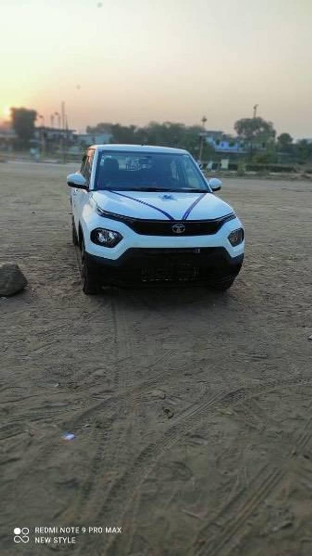 https://images10.gaadi.com/usedcar_image/4555141/original/processed_276eb30d-b757-4aa8-be2a-caa96e531c7d.jpeg?imwidth=6400