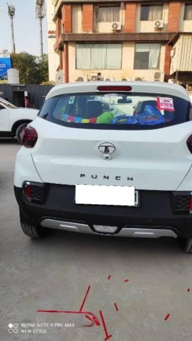 https://images10.gaadi.com/usedcar_image/4555141/original/processed_e7105018-95c8-499c-90cb-987866d2bcc8.jpeg?imwidth=6401