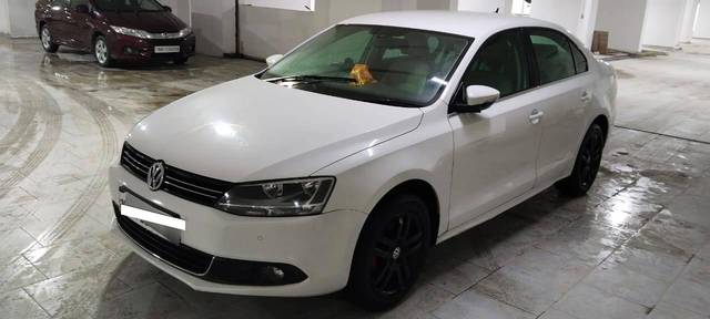https://images10.gaadi.com/usedcar_image/4555177/original/processed_226fb0e11ccdb4b8b73305f66a8101f1.jpg?imwidth=6400