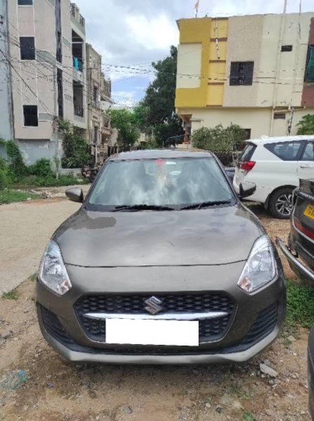https://images10.gaadi.com/usedcar_image/4555188/original/processed_1495f21d-0a59-4a7a-adc2-365f8c2c4526.jpg?imwidth=6400