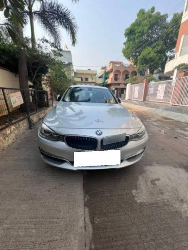 https://images10.gaadi.com/usedcar_image/4555192/original/processed_6aa27037-cff1-48cd-8d32-77d975edebc7.jpeg?imwidth=6402