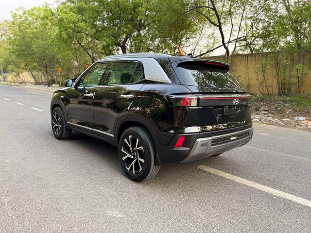 https://images10.gaadi.com/usedcar_image/4555215/original/f277793d5609b69f92dd3a95a2a38c6c.jpg?imwidth=6402