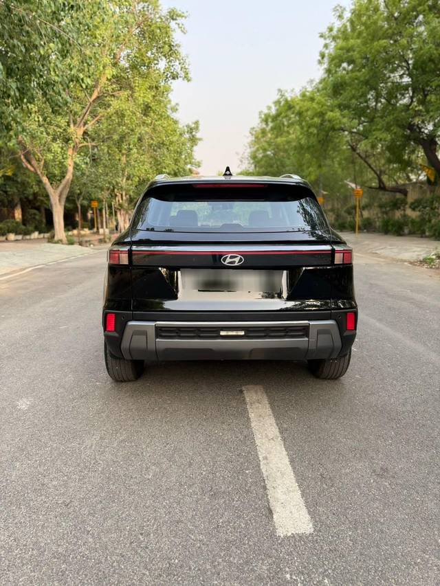 https://images10.gaadi.com/usedcar_image/4555215/original/processed_70f792e8172e285112311adac40dc342.jpg?imwidth=6401