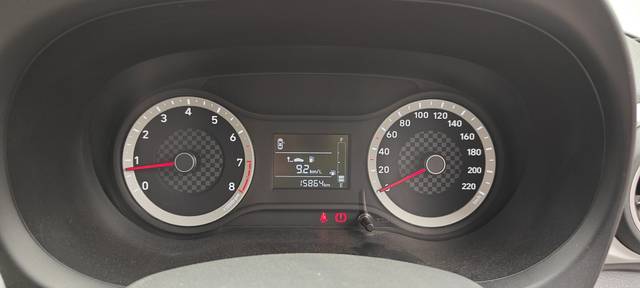 https://images10.gaadi.com/usedcar_image/4555216/original/b6f1455bdd452b5b74d4255c5307ec78.jpg?imwidth=6402