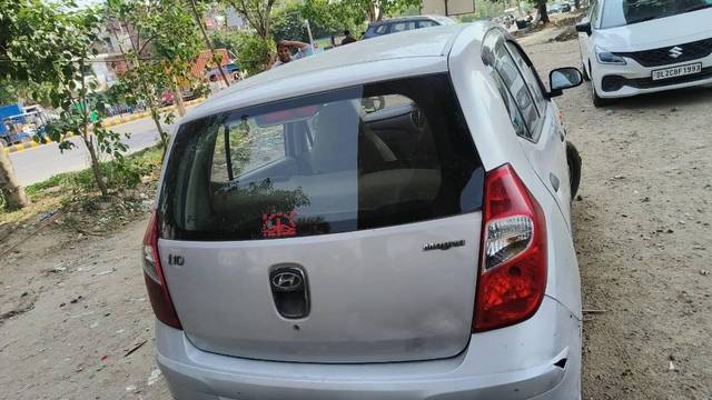 https://images10.gaadi.com/usedcar_image/4555220/original/processed_07ad2a1d-5b89-407c-9bb9-fb8485bdf247.jpg?imwidth=6402
