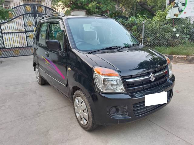 https://images10.gaadi.com/usedcar_image/4555236/original/processed_9138926f183e6147c58356158132cbe8.jpg?imwidth=6400