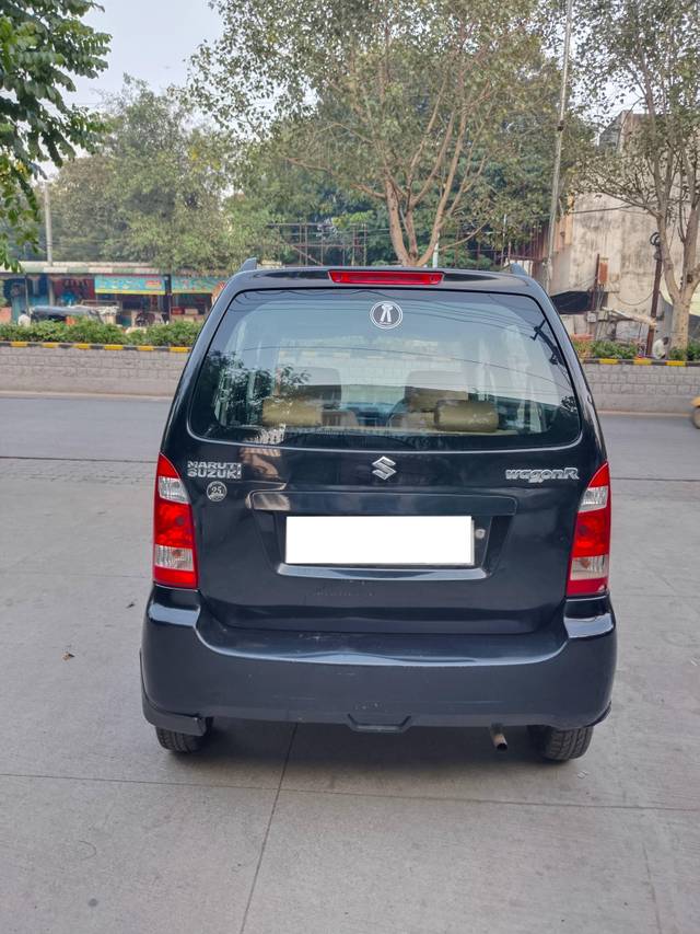 https://images10.gaadi.com/usedcar_image/4555236/original/processed_f66589d77b55577eee89f1f6e833cac7.jpg?imwidth=6402