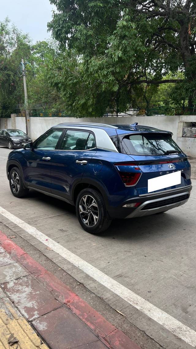 https://images10.gaadi.com/usedcar_image/4555242/original/processed_114c37de-2461-40e8-9323-606c9073462f.jpg?imwidth=6402