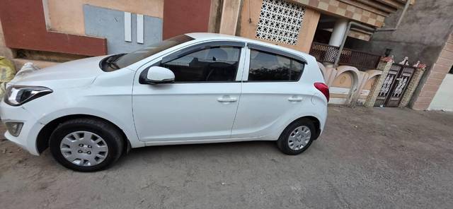 https://images10.gaadi.com/usedcar_image/4555248/original/processed_4aa5b428-7821-40fe-8fb4-dc947ba73f71.jpg?imwidth=6400