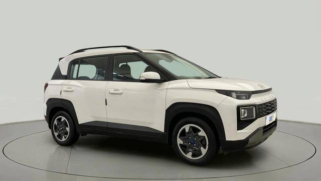 https://images10.gaadi.com/usedcar_image/4555249/original/4b54776cadba98544cdce308382f657f.jpg?imwidth=6400