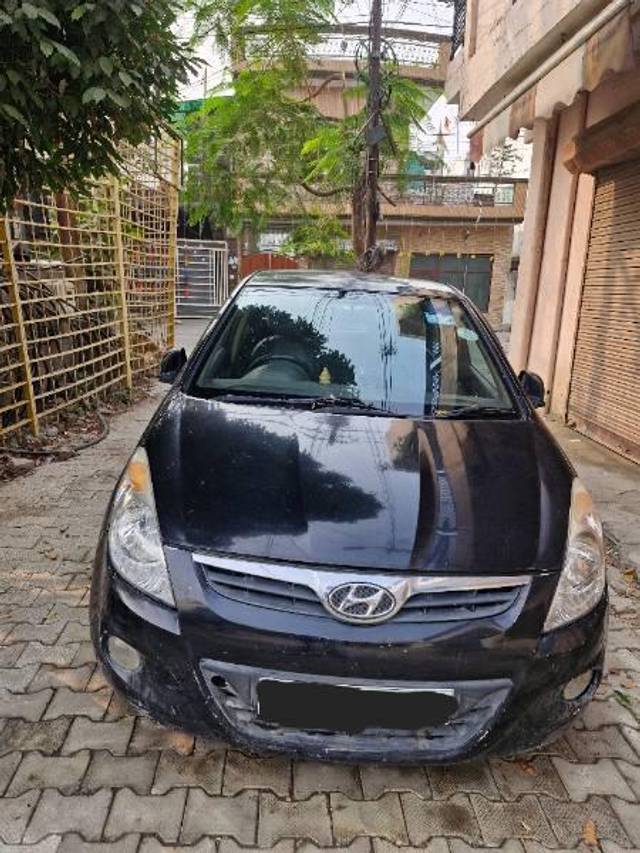 https://images10.gaadi.com/usedcar_image/4555261/original/processed_210c3777-9dce-4005-8b95-5a8d0ae23949.jpg?imwidth=6400