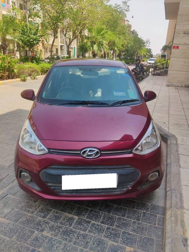 https://images10.gaadi.com/usedcar_image/4555281/original/processed_53865f8c-2968-41ad-b637-e4e6918d5987.jpg?imwidth=6401