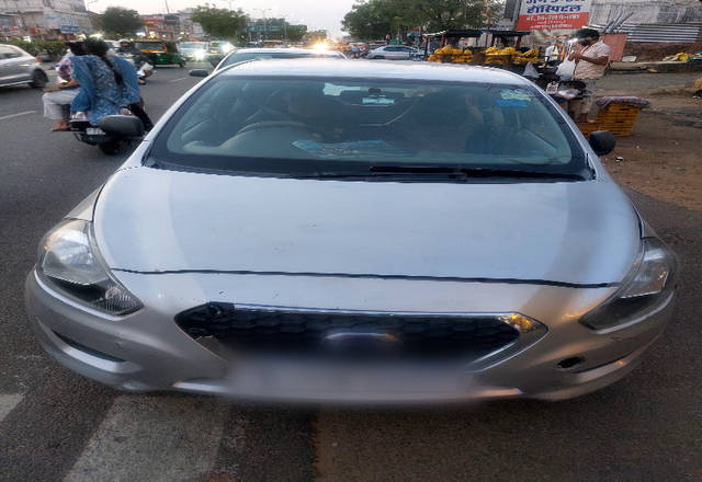 https://images10.gaadi.com/usedcar_image/4555286/original/c659d1b4-a843-4085-a5f8-1a12b9cee85f.?imwidth=6400