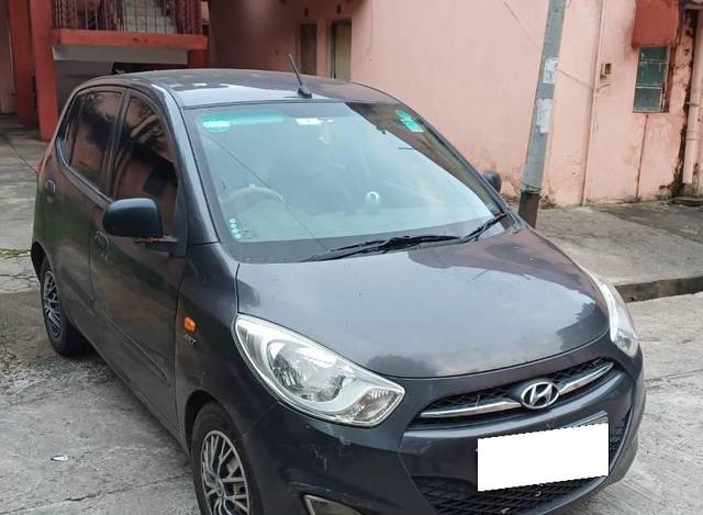 https://images10.gaadi.com/usedcar_image/4555302/original/processed_b4d1665f-a212-476a-a572-70204e4b08be.jpg?imwidth=6402