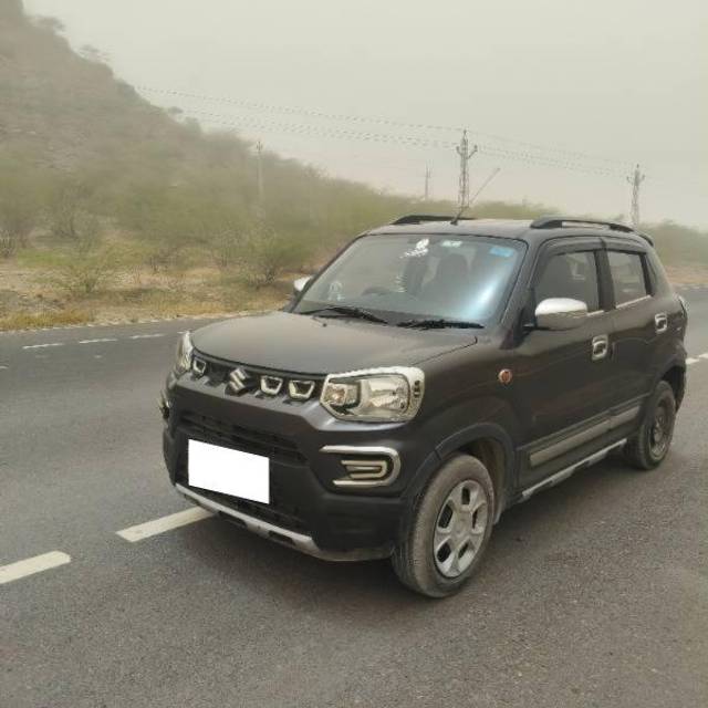 https://images10.gaadi.com/usedcar_image/4555347/original/processed_60d6a634-a654-43bb-9b99-25bd0a66099d.jpg?imwidth=6400