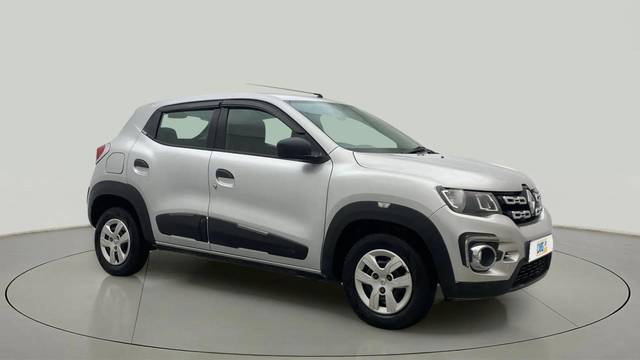 https://images10.gaadi.com/usedcar_image/4555363/original/f092b013252398b241774adbad535218.jpg?imwidth=6400