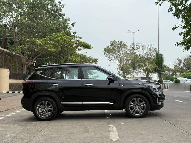 https://images10.gaadi.com/usedcar_image/4555370/original/processed_52947c458ca16c9aedf194401c9433ac.jpg?imwidth=6401