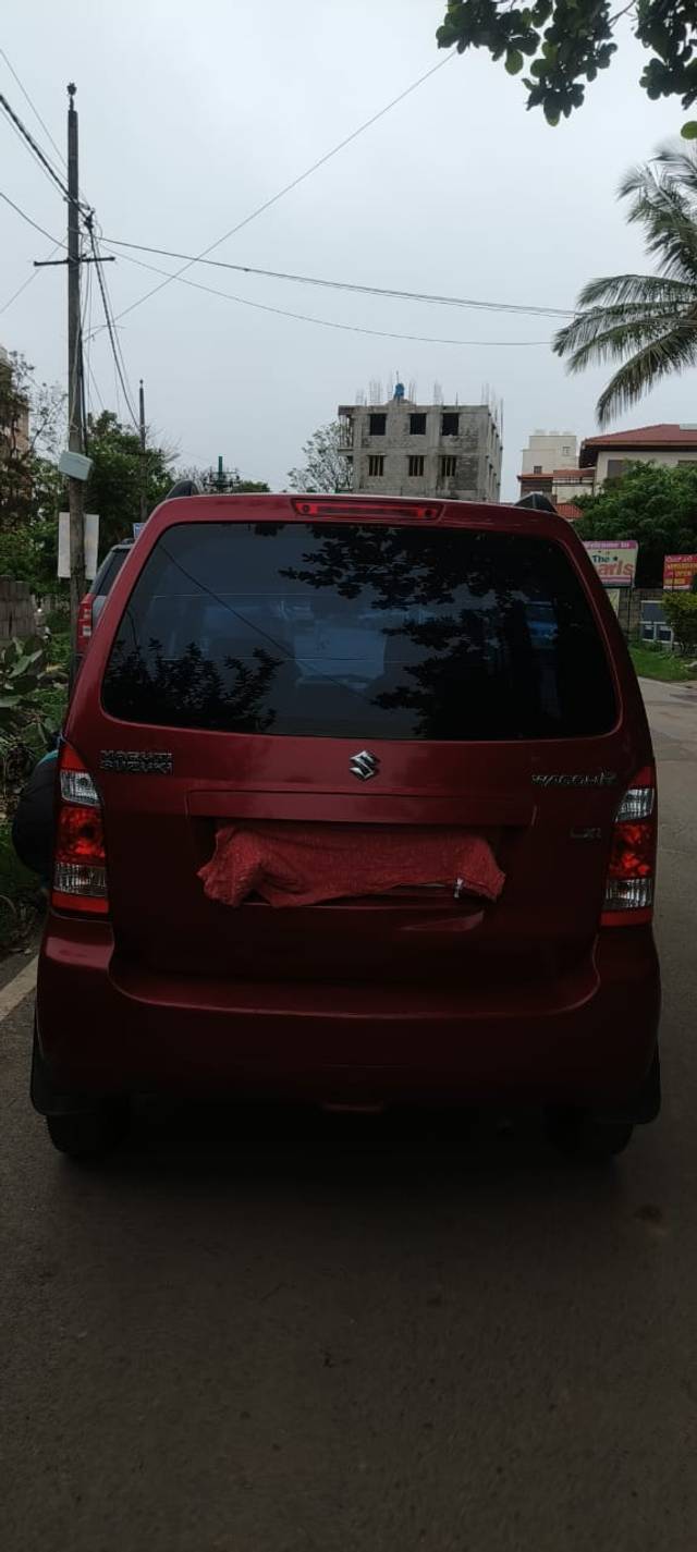 https://images10.gaadi.com/usedcar_image/4555385/original/221d14c8-d9da-46ff-98d3-9b72a570a735.jpg?imwidth=6401