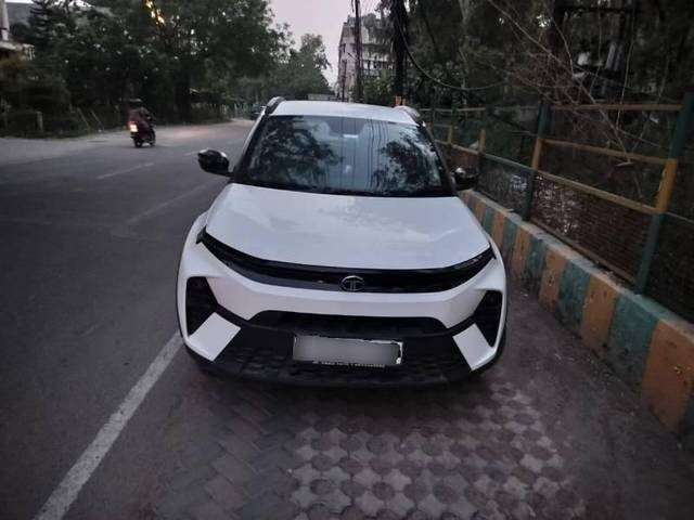 https://images10.gaadi.com/usedcar_image/4555439/original/processed_eb50974b-2226-41f7-a4e1-5c464f9299f1.jpg?imwidth=6400