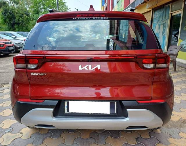 https://images10.gaadi.com/usedcar_image/4555445/original/processed_754e9d0a29f502f2df7739a132d490b7.jpg?imwidth=6402