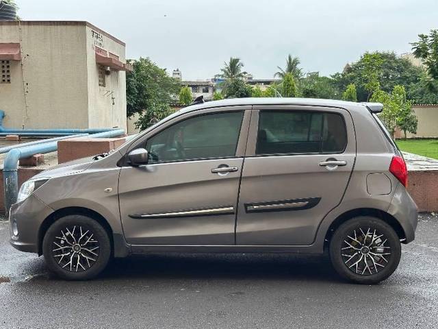 https://images10.gaadi.com/usedcar_image/4555470/original/processed_529190cf-c4f3-419d-9a13-fe9da7a23abb.jpeg?imwidth=6402