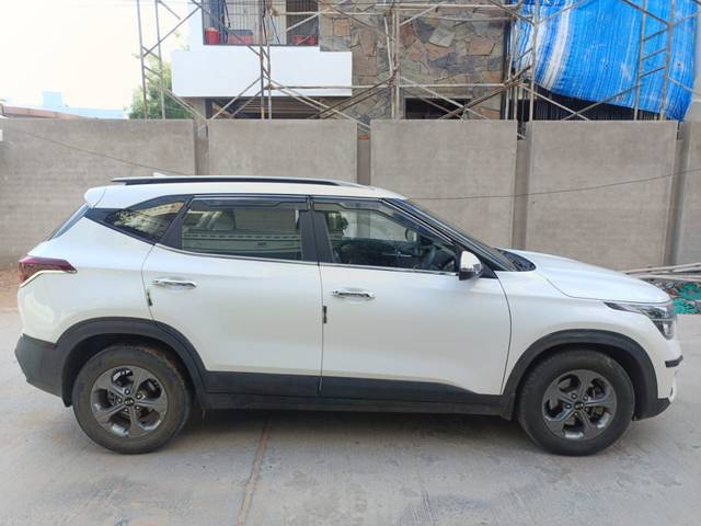 https://images10.gaadi.com/usedcar_image/4555471/original/c8411cfbb339c0b29e8507543de773ea.jpg?imwidth=6401