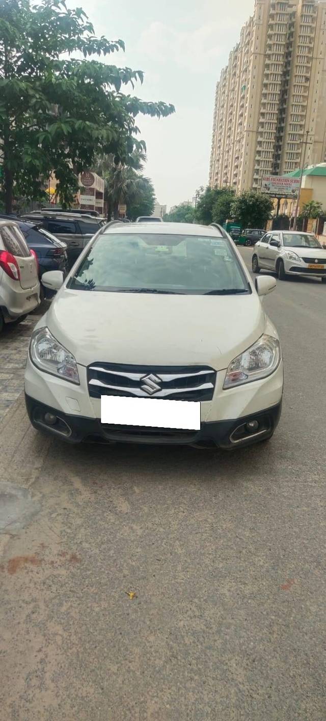 https://images10.gaadi.com/usedcar_image/4555495/original/processed_8fa345dd-343f-4f87-9758-ec1185ab9cae.jpg?imwidth=6401