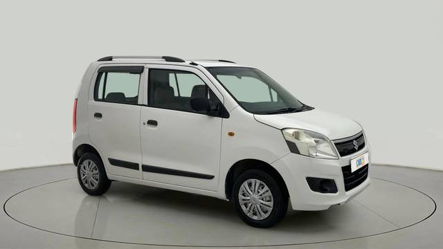 https://images10.gaadi.com/usedcar_image/4555536/original/9a3e5f77dc6b6b14a892f1ecb66b64e8.jpg?imwidth=6400
