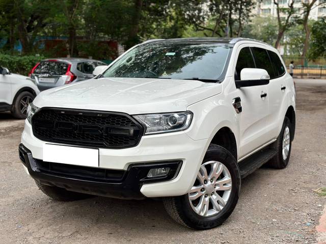 https://images10.gaadi.com/usedcar_image/4555560/original/processed_2f2438dd30650fe3928b094d68056fe7.jpg?imwidth=6400