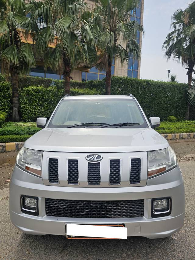 https://images10.gaadi.com/usedcar_image/4555569/original/processed_70f50b5cb8689f518e5d0ebe7cd72710.jpg?imwidth=6400
