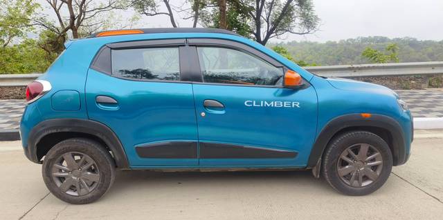 https://images10.gaadi.com/usedcar_image/4555571/original/processed_a8aa4b2844ea19bedf583f37aa043ad1.jpg?imwidth=6401