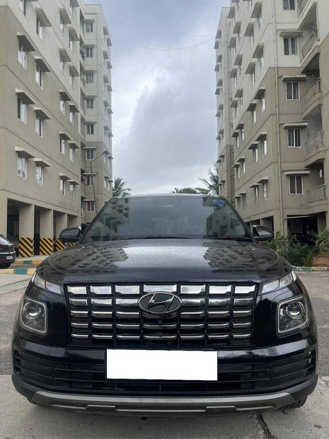 https://images10.gaadi.com/usedcar_image/4555575/original/processed_e14c403f6714633b19adf896d7302399.jpg?imwidth=6400