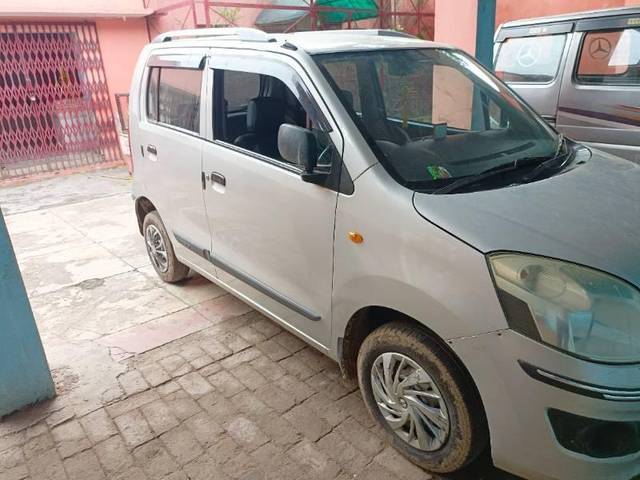 https://images10.gaadi.com/usedcar_image/4555582/original/processed_c81743d8-786b-4617-898e-efb533c86d53.jpg?imwidth=6400