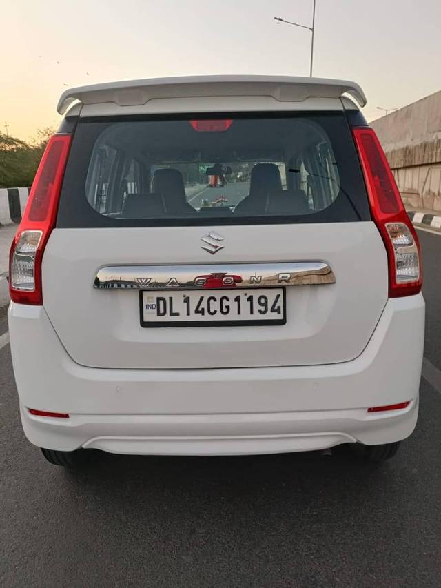 https://images10.gaadi.com/usedcar_image/4555584/original/processed_78e1b32180bb1584652a05c9727261be.jpg?imwidth=6401