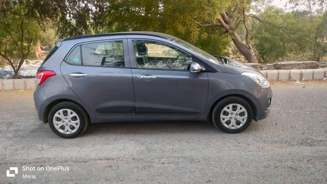 https://images10.gaadi.com/usedcar_image/4555589/original/processed_2f5d5ebce321e0828528b68d174115a7.jpg?imwidth=6401