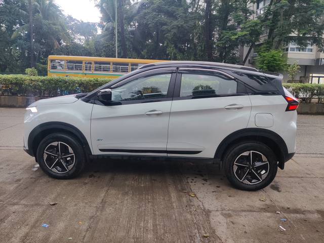 https://images10.gaadi.com/usedcar_image/4555598/original/165197e29b1053e721f66ff1339a0d0e.jpg?imwidth=6401