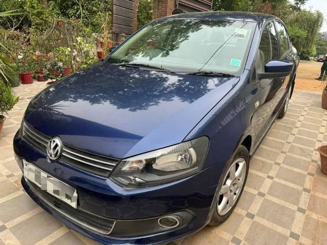 https://images10.gaadi.com/usedcar_image/4555604/original/processed_c8309354-b604-4ce7-a95c-9d91b58018a2.jpg?imwidth=6402