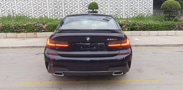 https://images10.gaadi.com/usedcar_image/4555614/original/processed_a7f9f49078909cd3e116c4503ea2a678.jpeg?imwidth=6402