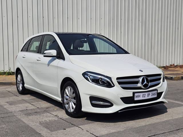 https://images10.gaadi.com/usedcar_image/4555656/original/processed_f420a705ff8a4b7213e59431bc1aeb83.jpg?imwidth=6400