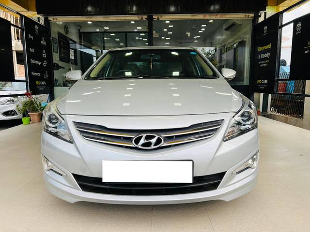 https://images10.gaadi.com/usedcar_image/4555657/original/processed_6f41d938e694e24aafeaf088d06c08cb.jpg?imwidth=6402