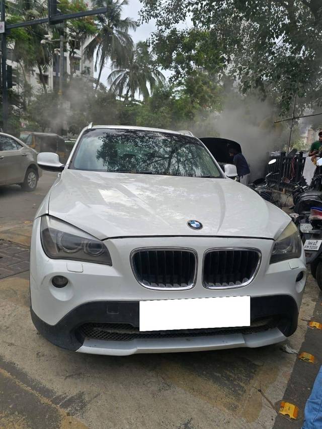 https://images10.gaadi.com/usedcar_image/4555662/original/processed_2b05bd92-35a6-473b-8247-1bedfb66c919.jpg?imwidth=6400