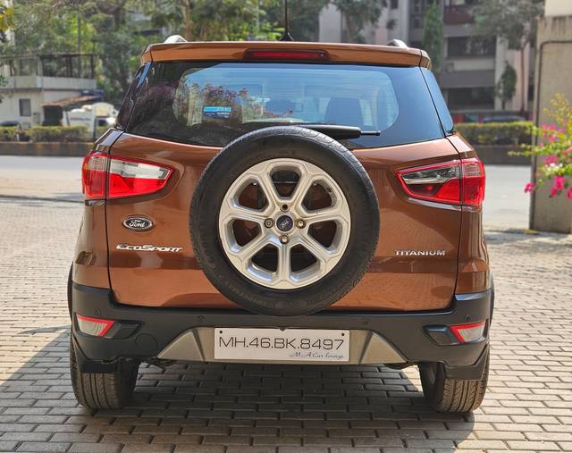 https://images10.gaadi.com/usedcar_image/4555676/original/processed_2cfa5796e0deae01d12b2b0462cad62e.jpg?imwidth=6402
