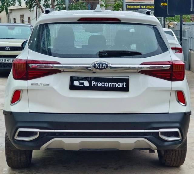 https://images10.gaadi.com/usedcar_image/4555681/original/processed_0412466056d436b6ecd294148f2cf27e.jpeg?imwidth=6402