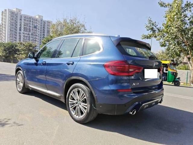 https://images10.gaadi.com/usedcar_image/4555689/original/processed_891d7b4e44fa2f272dc60245cc25ffce.jpg?imwidth=6402