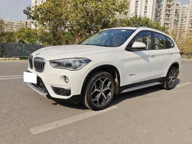 https://images10.gaadi.com/usedcar_image/4555692/original/320a7a04e8945991083110f46bae5db9.jpg?imwidth=6402
