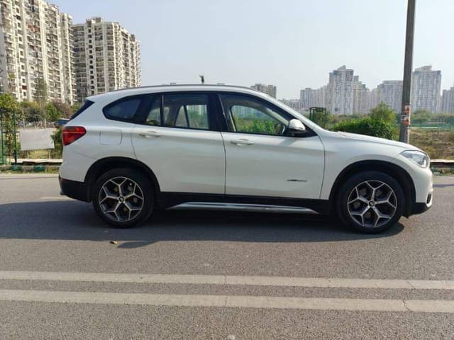 https://images10.gaadi.com/usedcar_image/4555692/original/47318185e379e84e485560a41fd74338.jpg?imwidth=6401