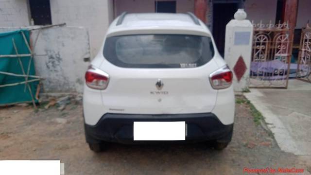 https://images10.gaadi.com/usedcar_image/4555696/original/processed_c750d5d4-890b-43d6-b234-44b2371e96a4.jpg?imwidth=6401