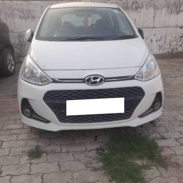 https://images10.gaadi.com/usedcar_image/4555700/original/processed_08e30274-54b4-40bd-a85f-8adc7cd3e689.jpg?imwidth=6400