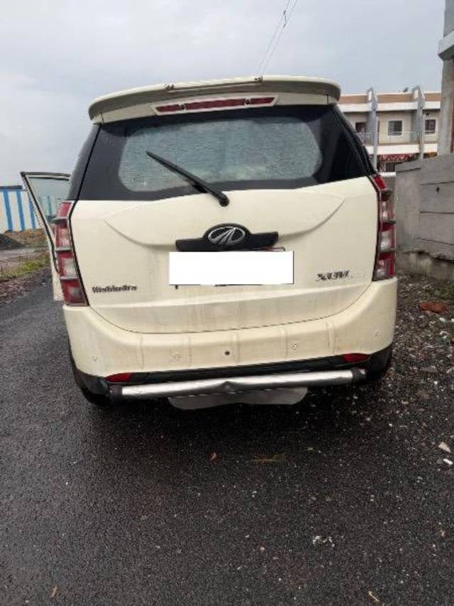 https://images10.gaadi.com/usedcar_image/4555716/original/processed_d92402ee-4b02-47bc-b736-6826e992e883.jpeg?imwidth=6401