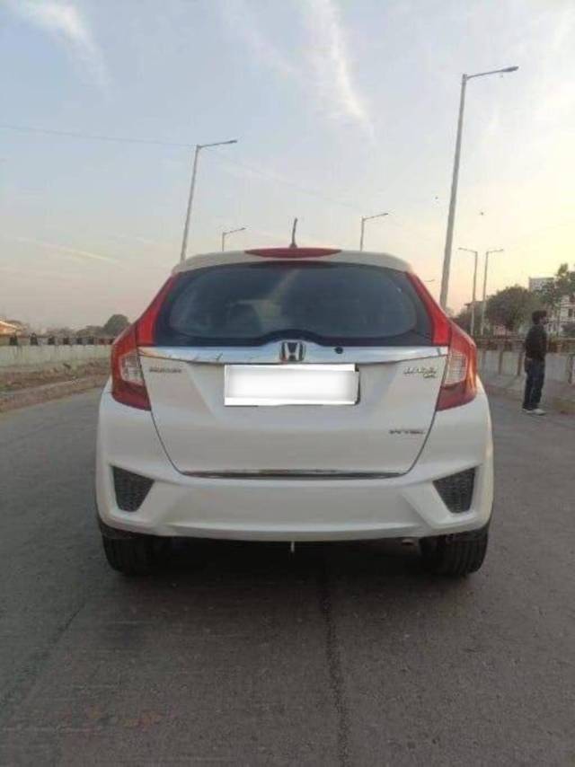 https://images10.gaadi.com/usedcar_image/4555720/original/processed_4abb469d68b527f3924d257a7753194c.jpg?imwidth=6402